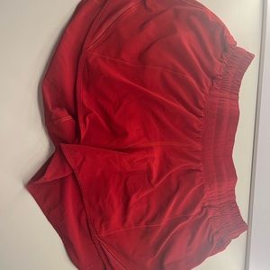 Lululemon Hotty Hot 4”  red size 6